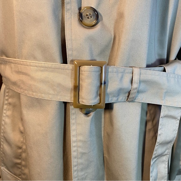 Stafford Performance Beige Trench Coat With Removable Thermal Lining - Picture 5 of 12